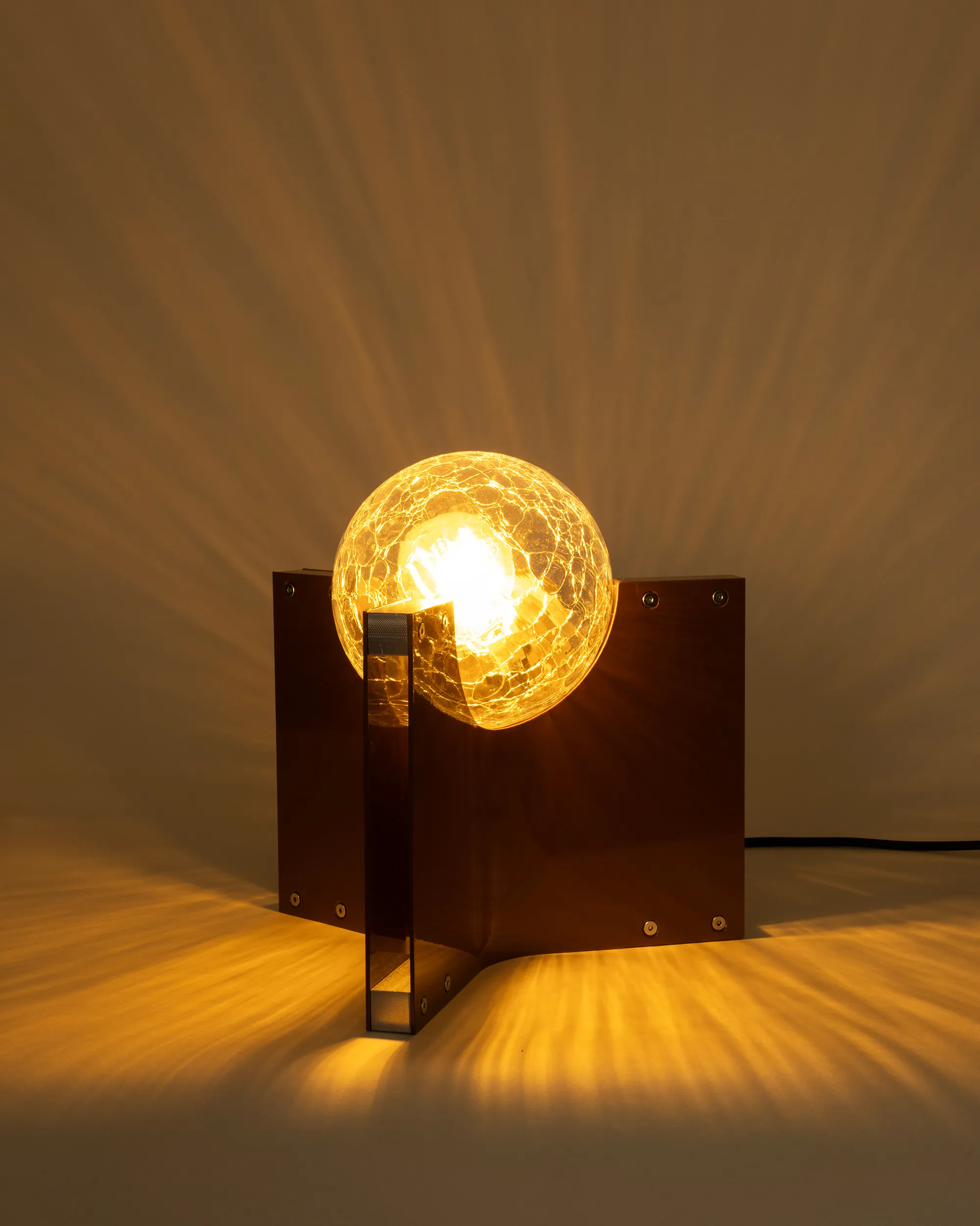 Crackdown Mini Brown Crackle Globe, lit