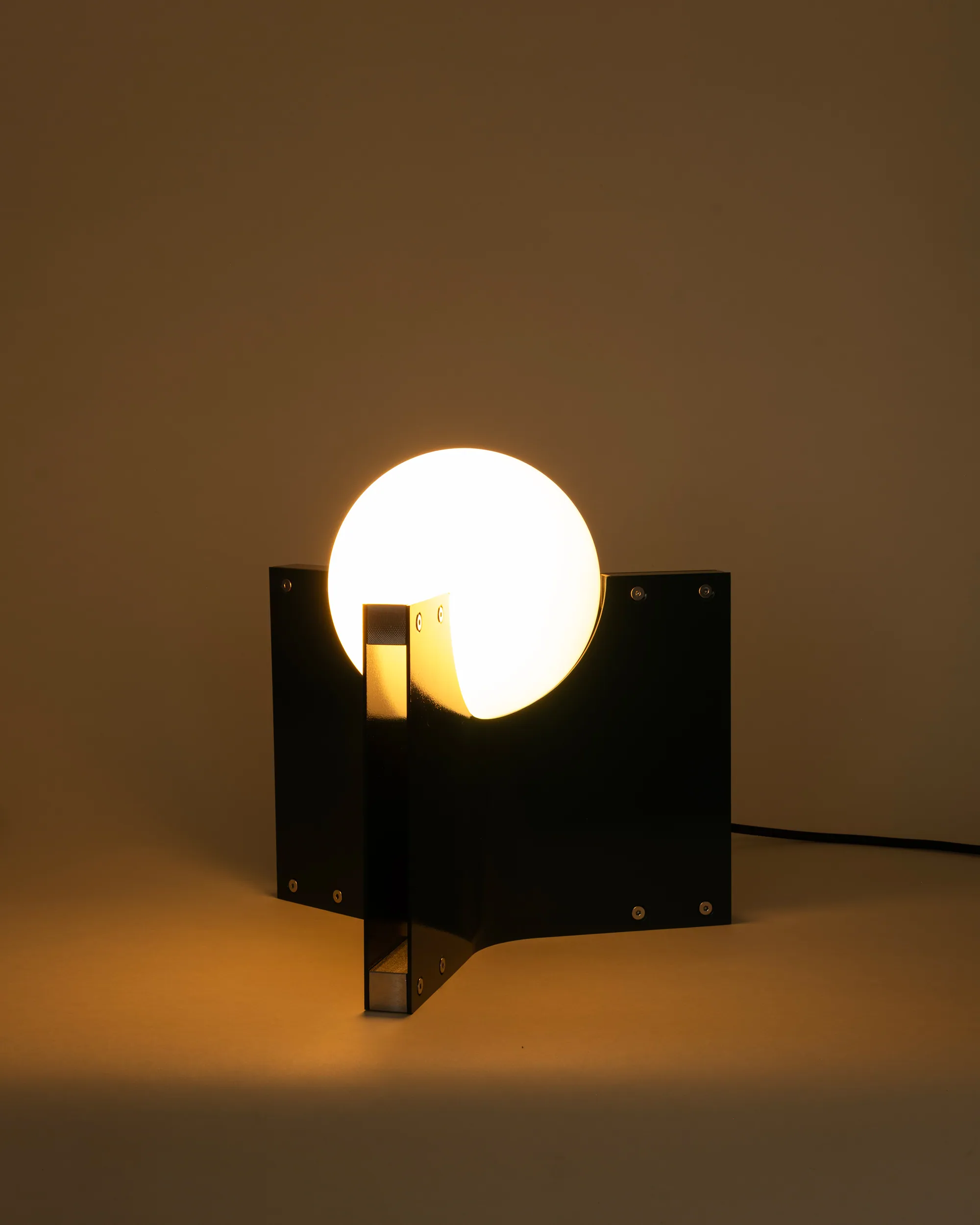 Crackdown Mini Green Opal Globe, lit