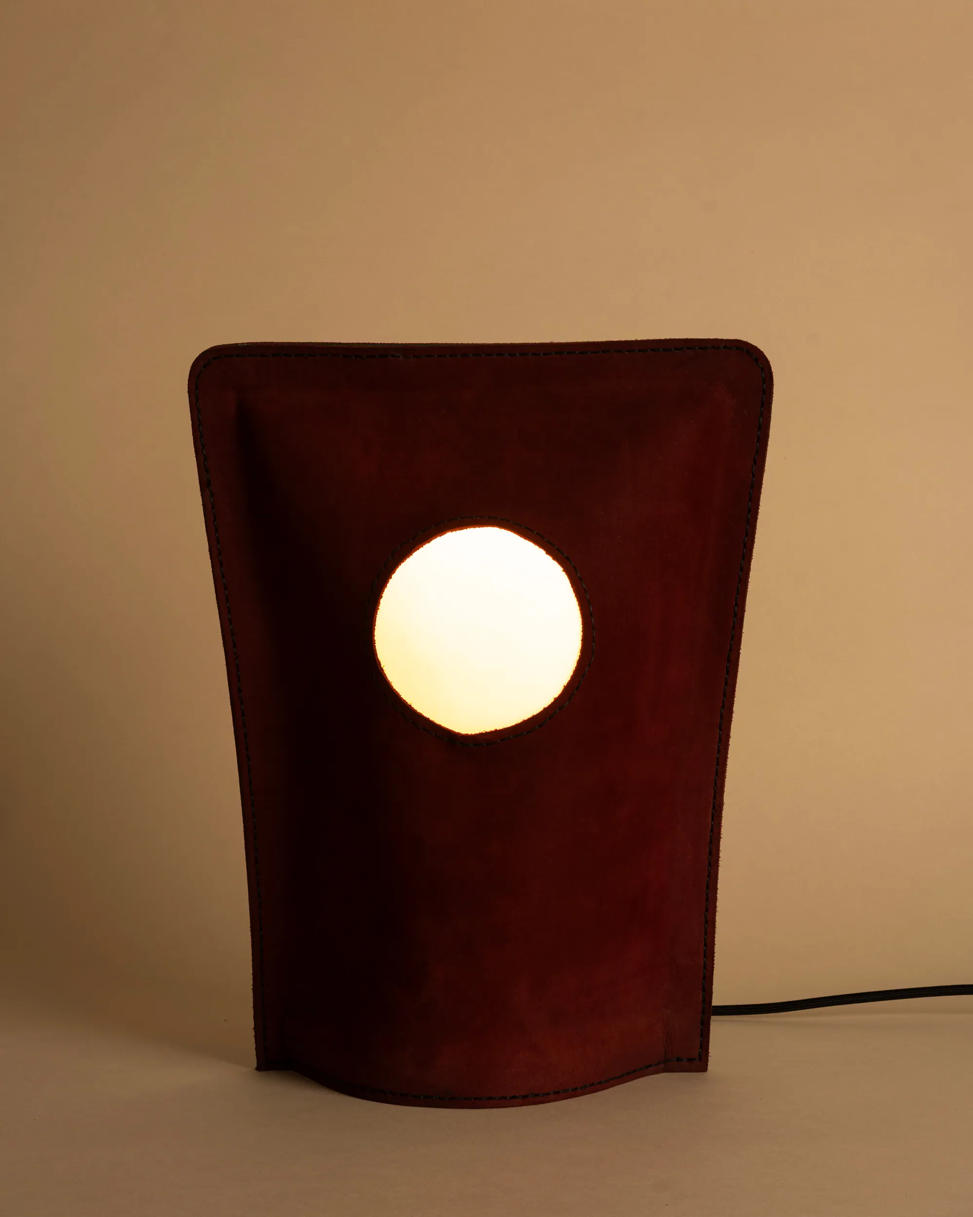 Plico, Burgundy Nubuck, lit